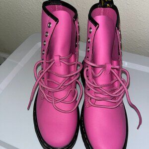 DR. MARTENS MILLED NUBUCK LACE UP BOOTS WOMAN SIZE 7